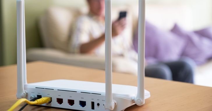 Wi-Fiの電波が届く範囲は？目安や範囲を広げる方法
